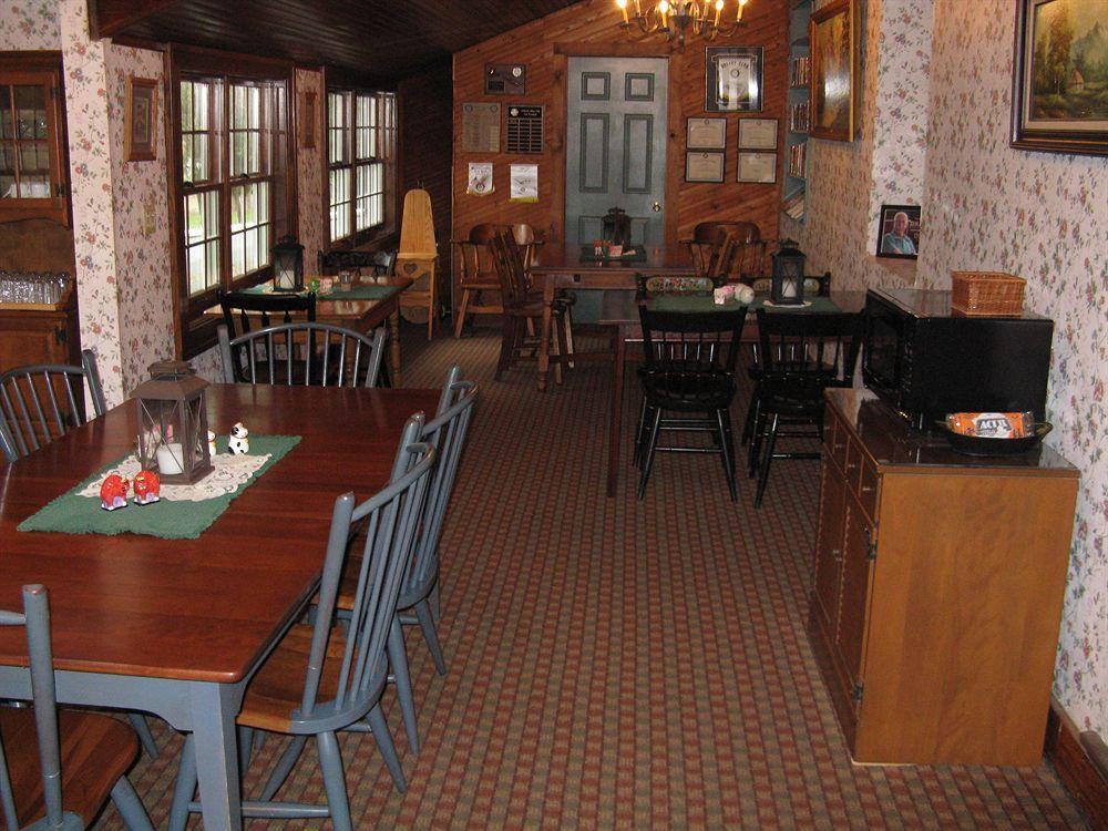 Genesee Country Inn B&B Mumford Экстерьер фото